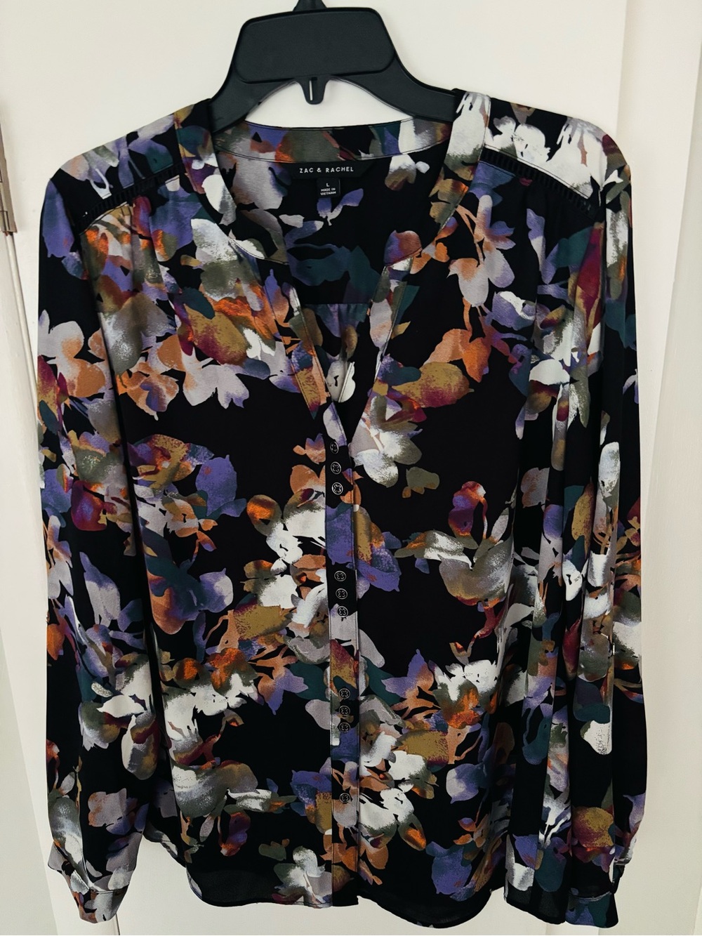 Zac & Rachel Black Floral-Print Button Down Blouse size large